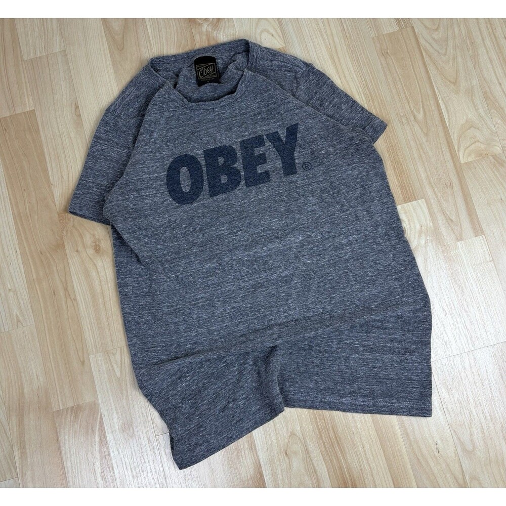 Vintage 90s Obey Graphic T-Shirt / Grey / Size Medium